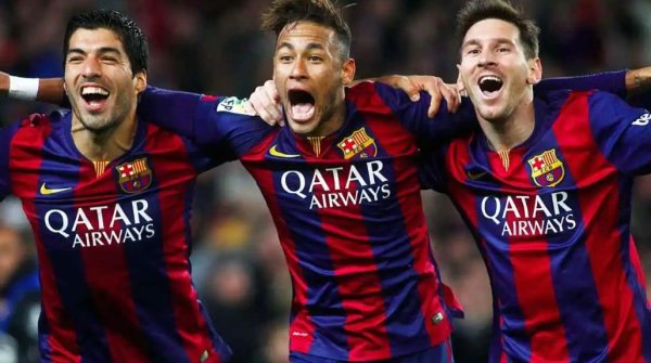 Từ tính thẩm mỹ của việc truyền tải và kiểm soát đến chuyển động bạo lực vĩnh viễn, Enrique đã sử dụ