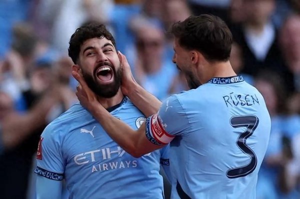 Điểm nổi bật của mùa giải mới của Manchester City: Sự hợp tác hoàn hảo giữa hậu vệ cánh và Trung tâm