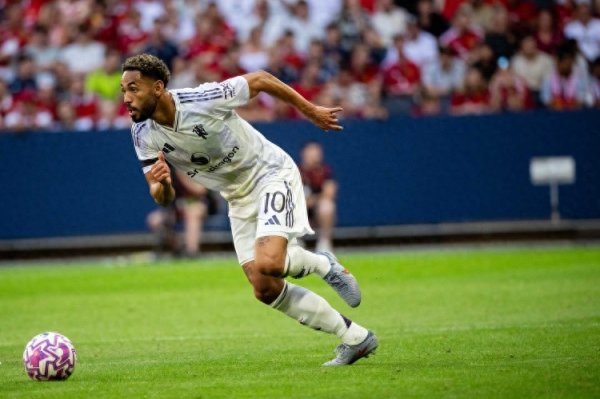 TA: Cunha là một trong số ít những điểm nổi bật của Manchester United buồn tẻ. Câu chuyện về số 10 m